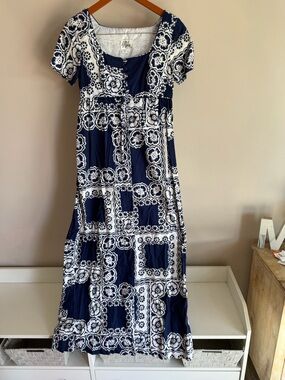 Vintage Malia Honolulu Navy White Floral Tile Print Empire Waist Maxi Dress